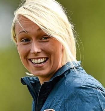 stephanie roche