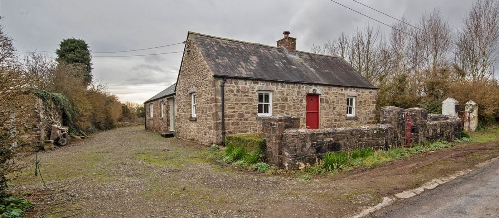 3 fixer-uppers on the market for under €295,000