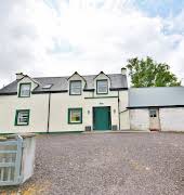 Daisy Cottage: This Kerry cottage at the foot of the Slieve Mish mountains is on the market for €300,000