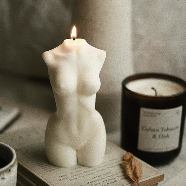 Venus Bust Sculpture Candle, €27, Fy!