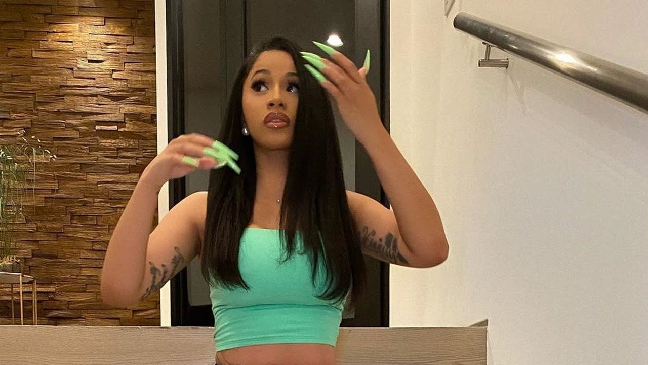 Cardi B Shares Her DIY, Moisturising Hair Mask Recipe - Image.ie | IMAGE.ie