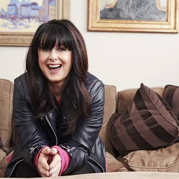 Trying to write a novel? Marian Keyes can help with that
