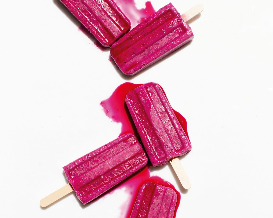 Kids on midterm? Get ’em to make these strawberry+chia-sicles