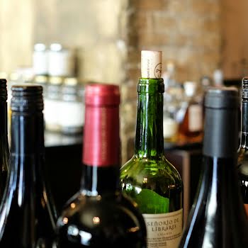 Tips for becoming an at-home wine expert from a true connoisseur