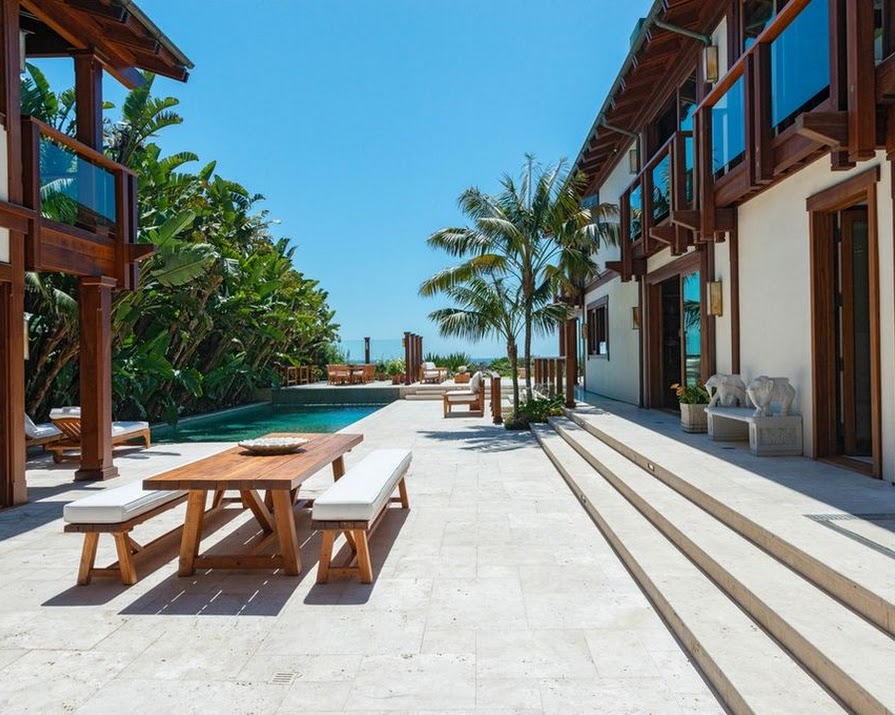 Pierce Brosnan’s Malibu mansion goes on sale for €85m