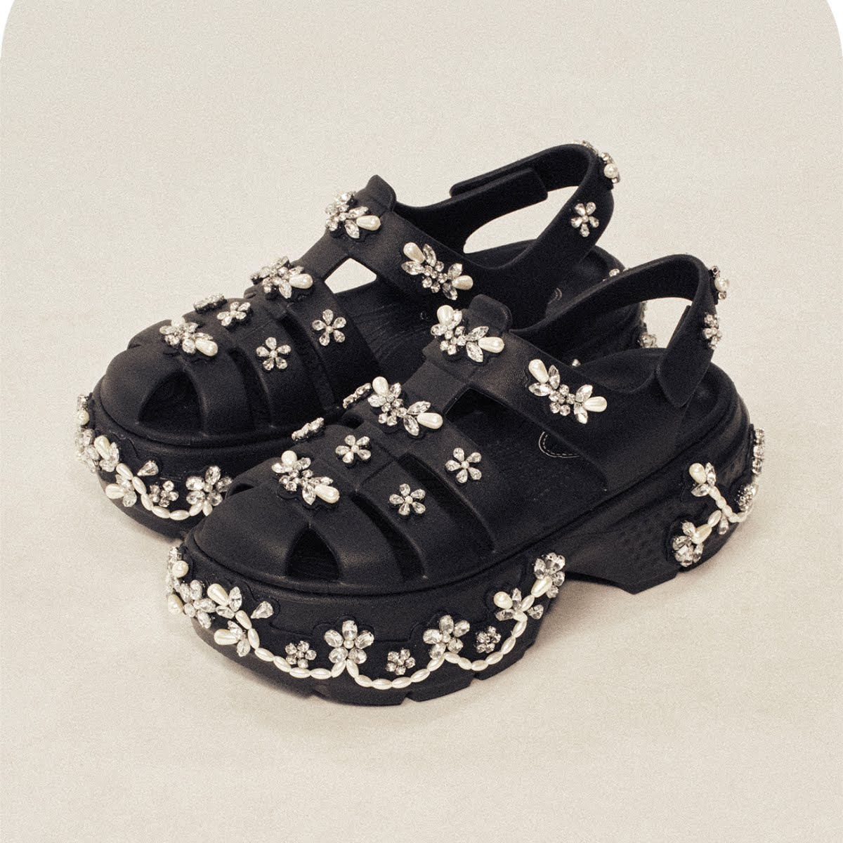 Simone Rocha x Crocs Stomp Fisherman, €285
