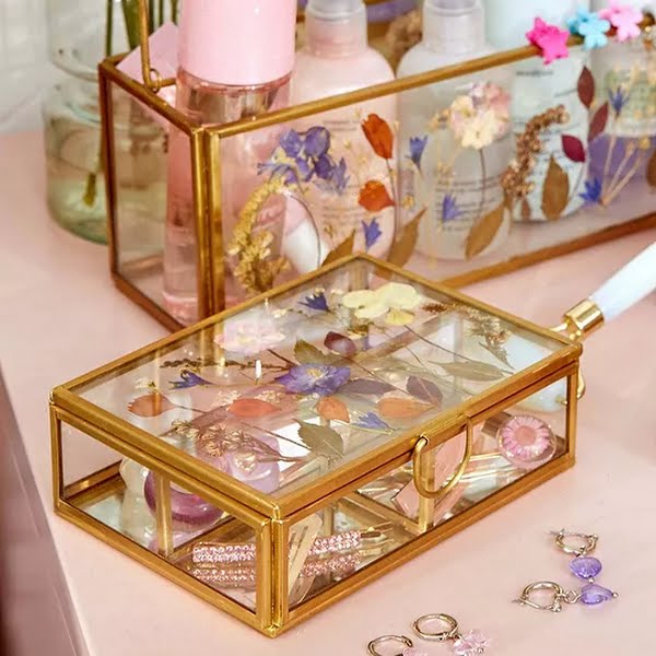 Press flower jewellery box, €25, Ubran Outfitters