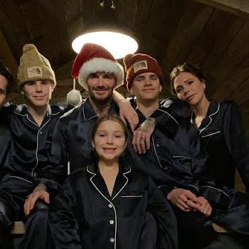 ‘Are you sure you don’t want to put trousers on?’ We can all relate to Victoria Beckham’s chaotic Christmas photoshoot
