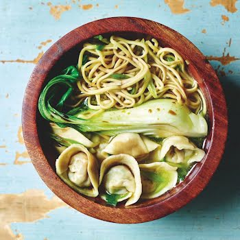 What to eat this weekend: This prawn wonton soup is a hearty bowl of goodness