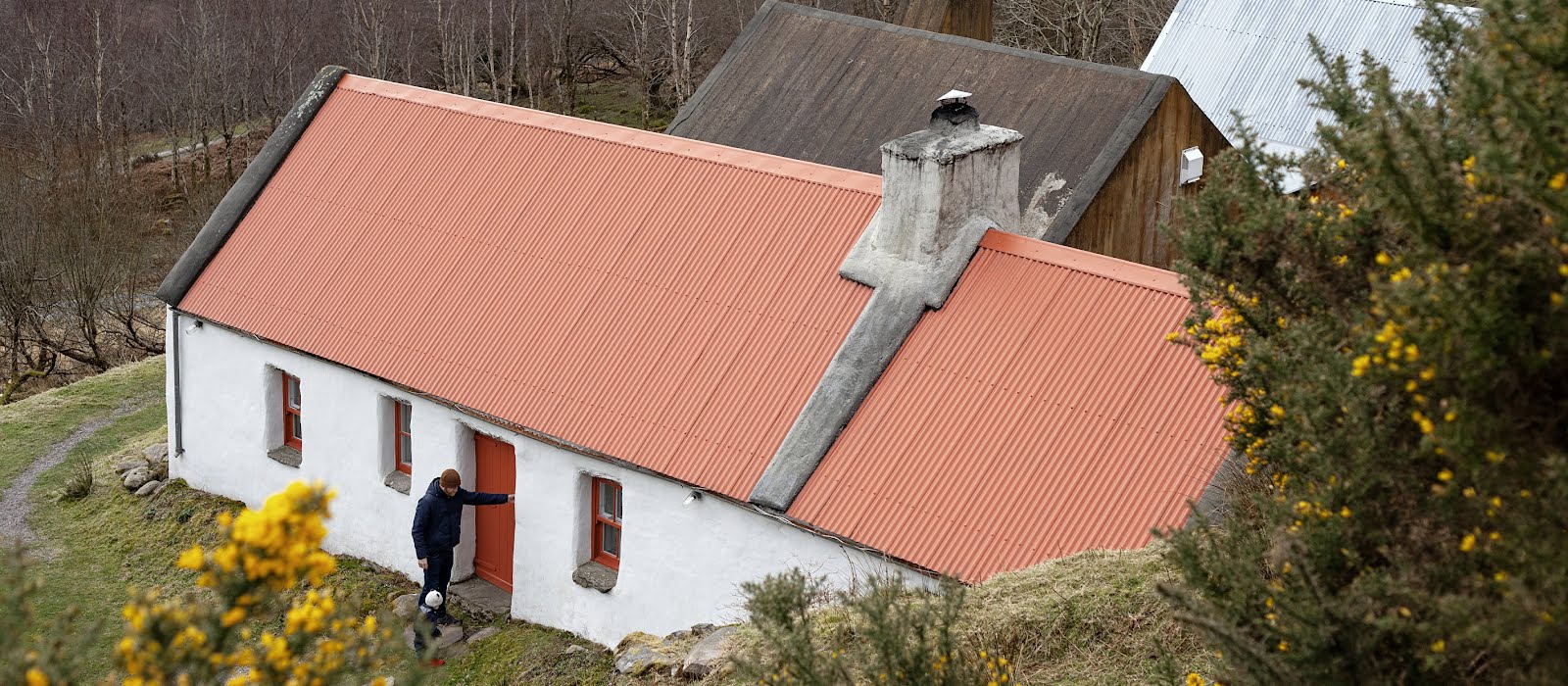 This Kerry cottage has been brought back to life, and given a jaw-dropping new addition