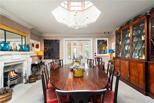 Ailesbury Road home