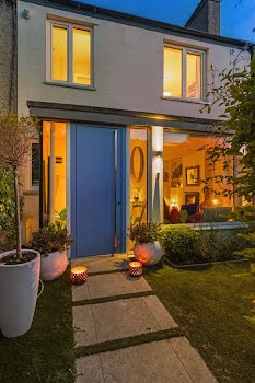 Glasthule home