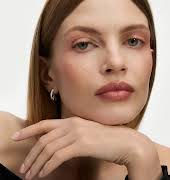 Make-up artist Val Garland shares three simple looks that will become your new go-tos