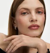 Make-up artist Val Garland shares three simple looks that will become your new go-tos