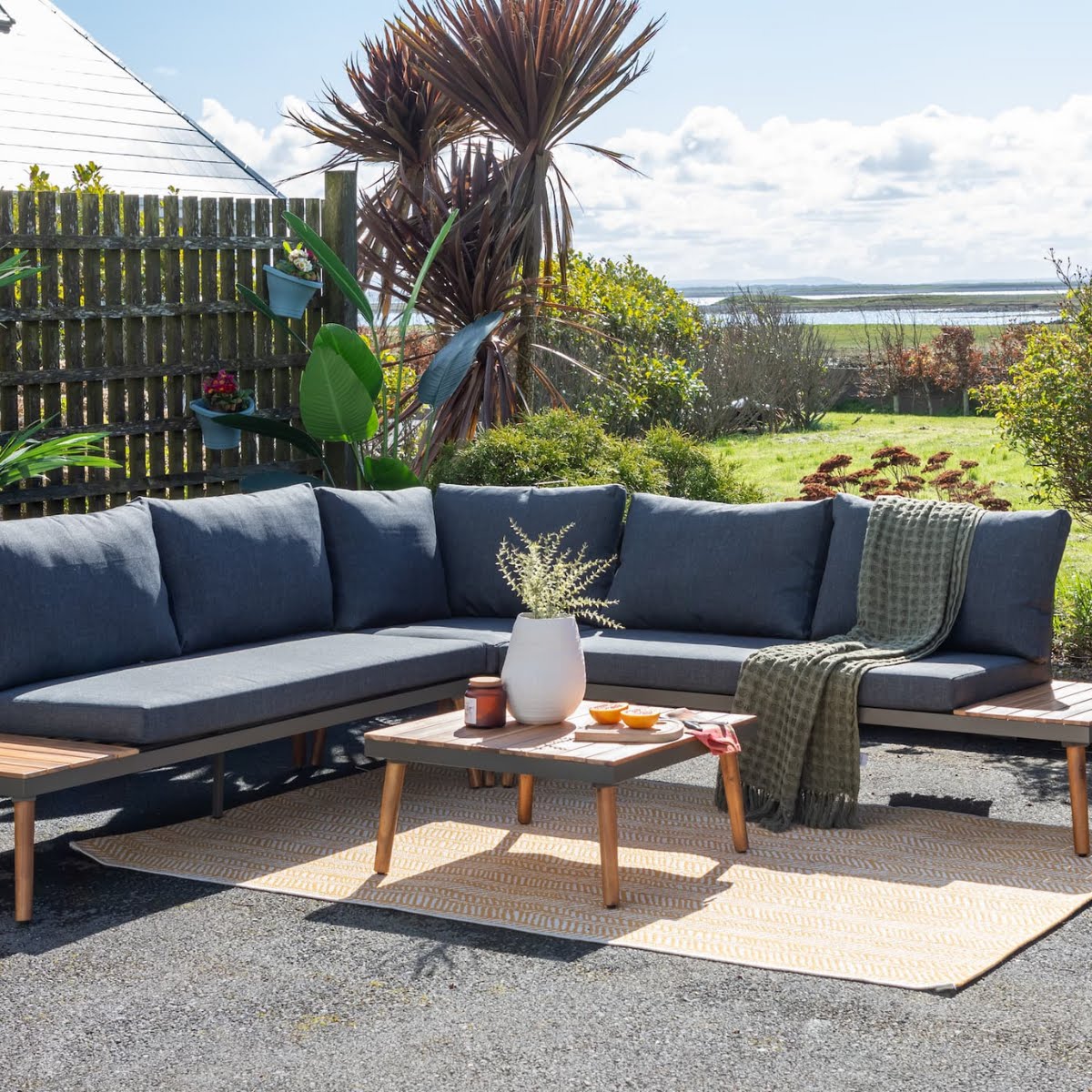 EZ Living Furniture Garden Lounge Corner Set in Ibiza, €809