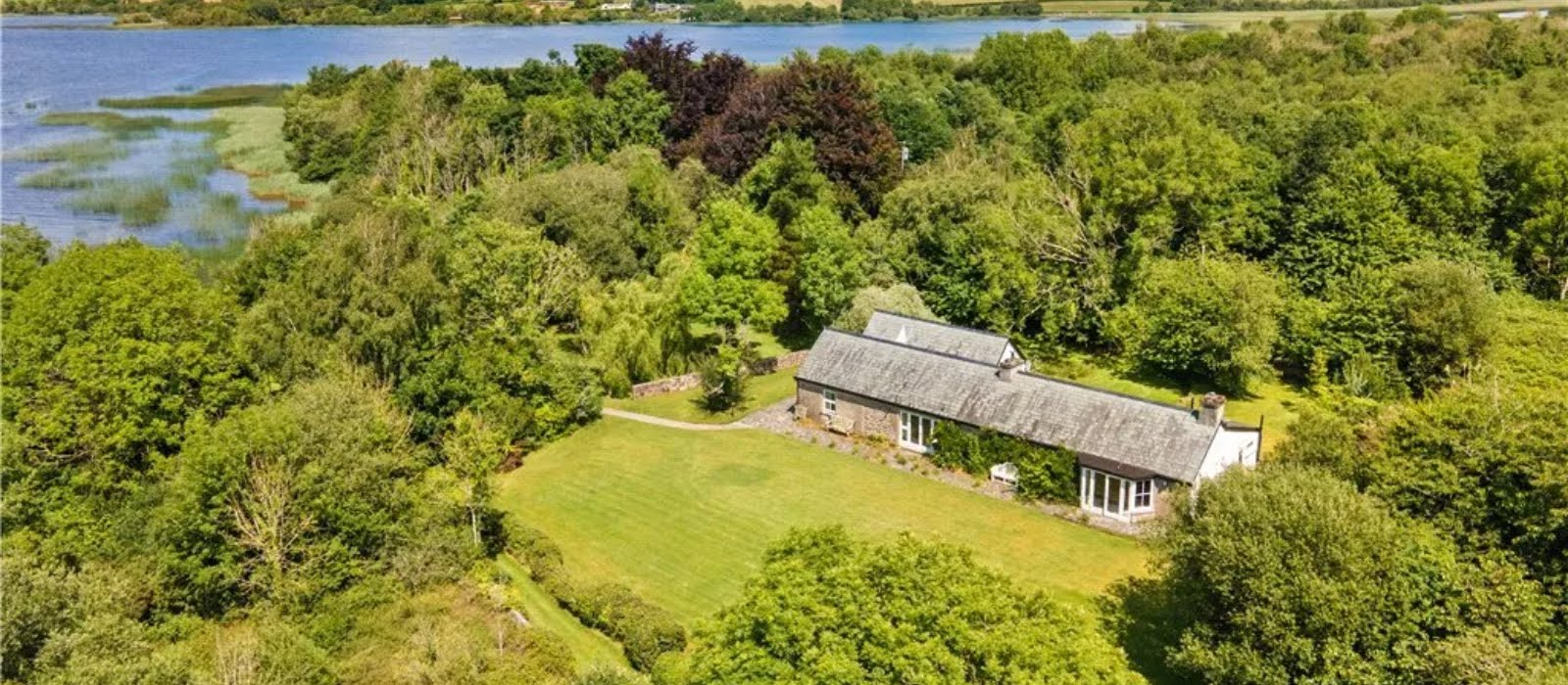 This enchanting home on Lough Derg is on the market for €950,000