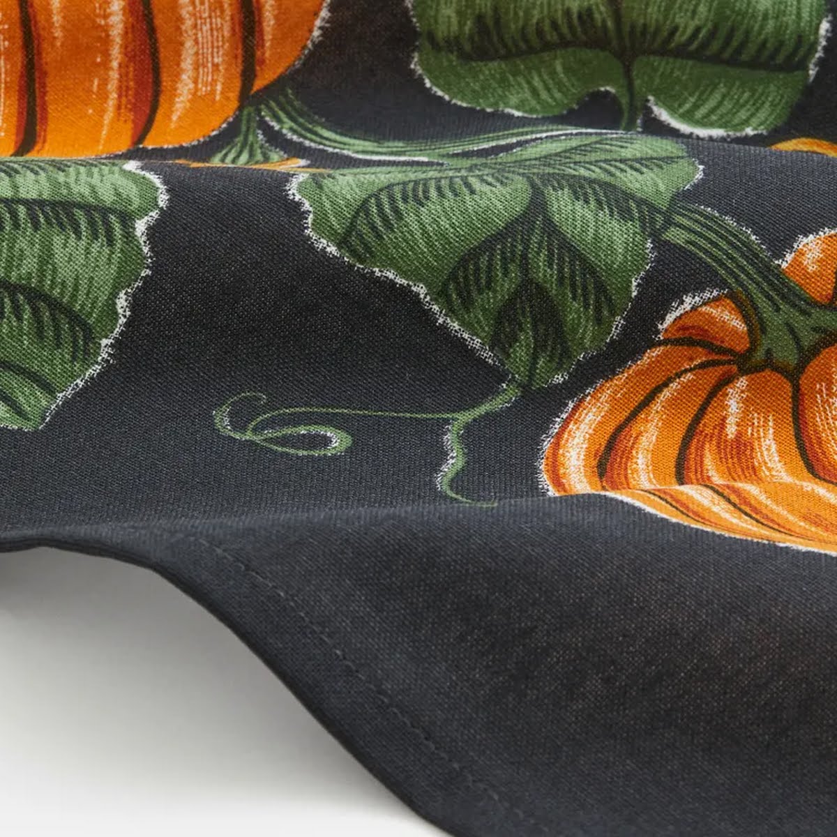 H&M Home, Pumpkin Patterned Table Runner, €9.99