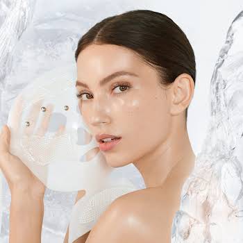This new cryo-recovery mask gives you glowing skin in 10 minutes