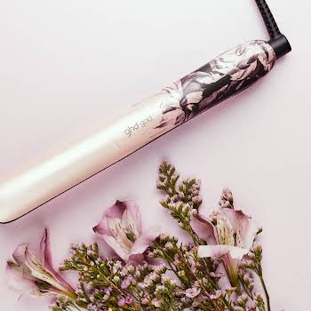 Can we talk about… the new ghd ink on pink collection
