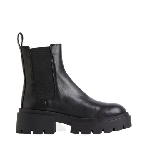 Leather Chelsea Boots, €99.99
