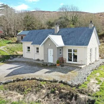 This Donegal cottage set on over five acres of land is on sale for €259,950