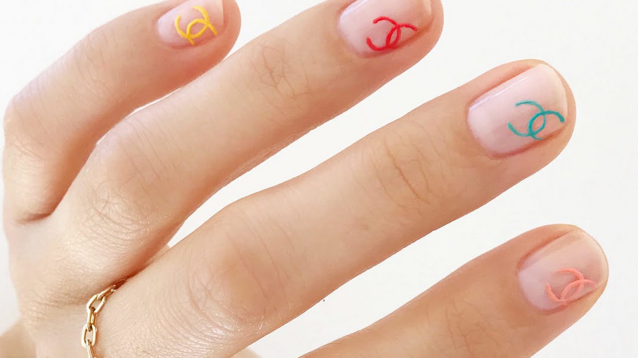 15 minimalist nail art designs we're planning for our next salon visit |  