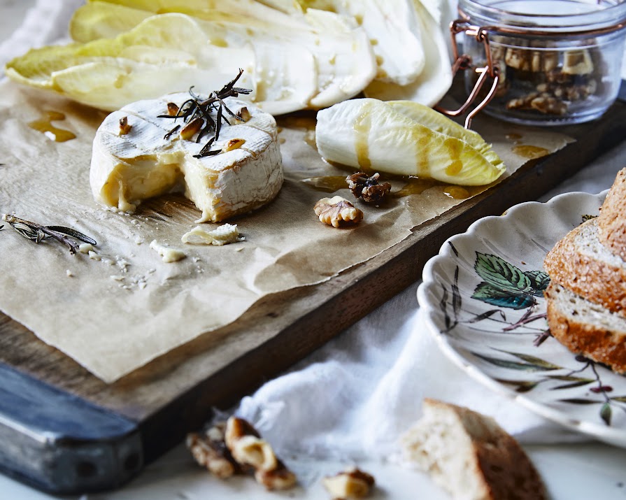 Quick Christmas party favourite: baked camembert