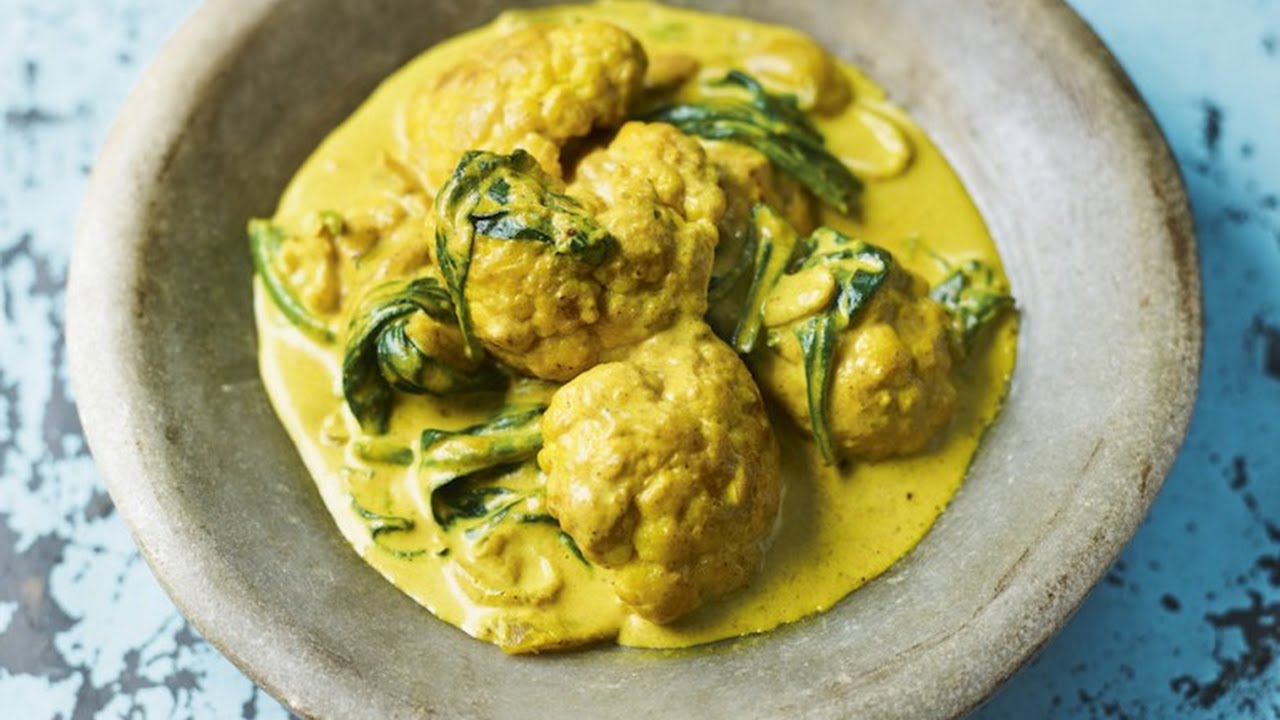 Try Miguel Barclay's yummy vegetarian Goan cauliflower curry IMAGE.ie