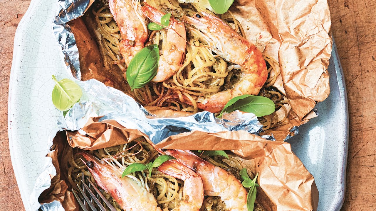 Simply Perfect Gennaros Steam Baked Linguine With Prawns Imageie