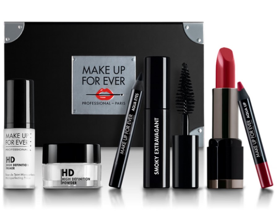 The Ultimate Holiday Make-Up Kit