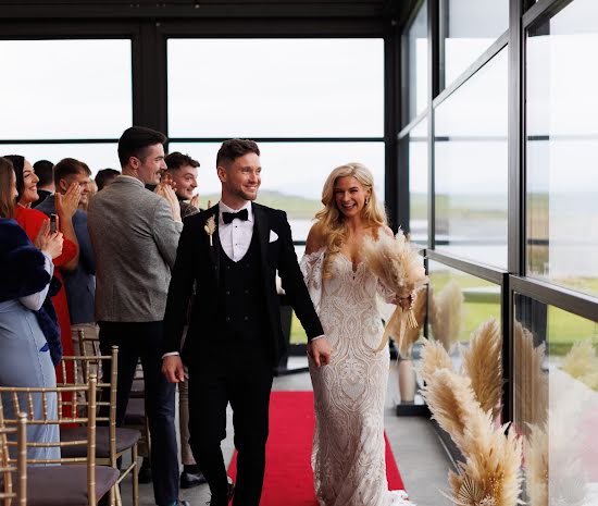 Real Weddings: Keelin and Darren tie the knot overlooking Dingle Bay