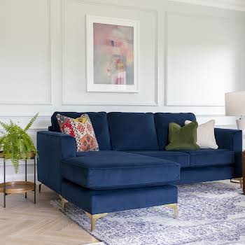 Want to find bespoke furniture that’s made to fit your space and style? Here are 5 expert tips
