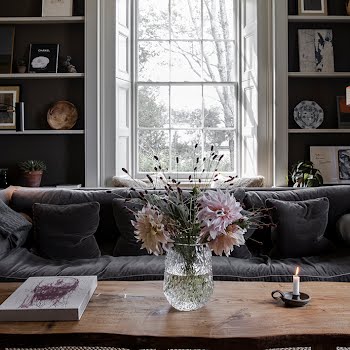 Gorgeous living room inspiration if you’re thinking of redecorating