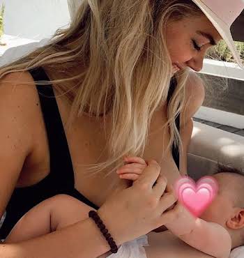 Kate Upton breastfeeding