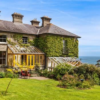 Killiney Bay