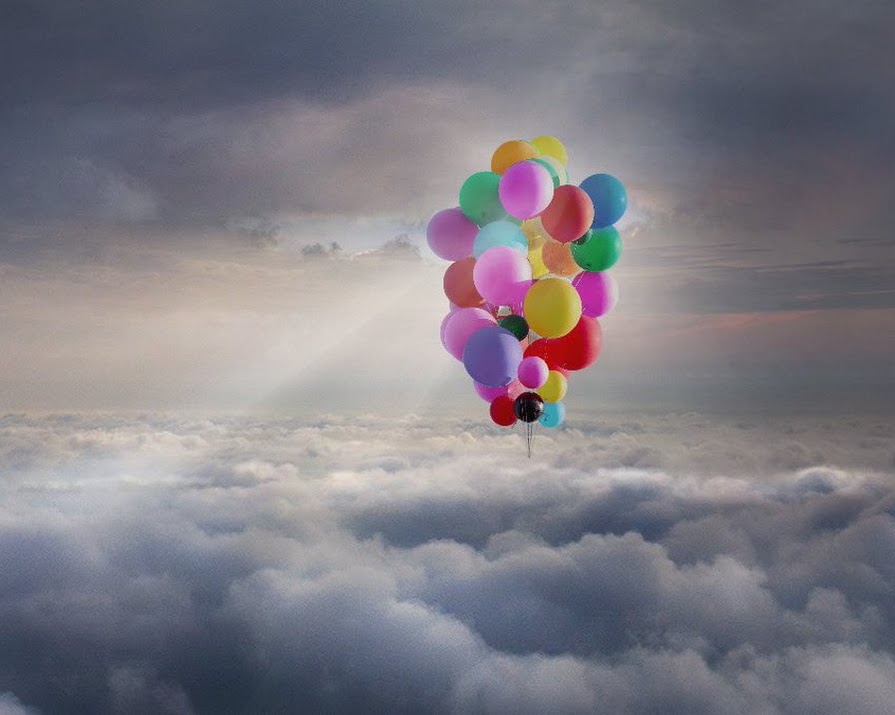 WATCH: David Blaine attempts to fly over Arizona holding helium balloons