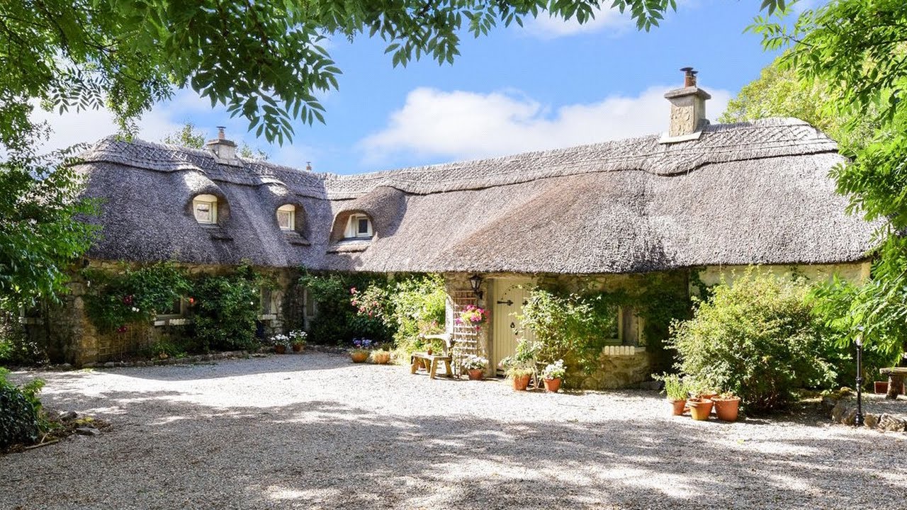 This charming Galway cottage will set you back €425K IMAGE.ie