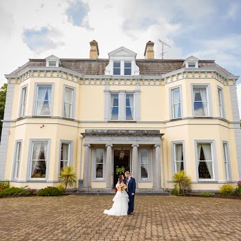 Real Weddings: Inside IMAGE staffer Shayna and Ryan’s elegant Kildare wedding