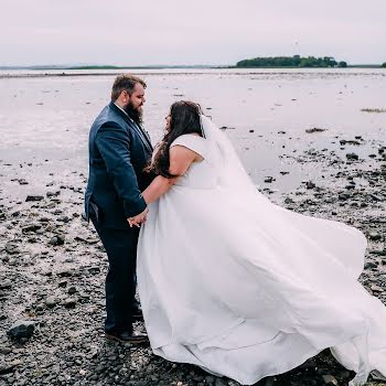 Real Weddings: Chloe and Peter’s lakeside wedding in Co Down