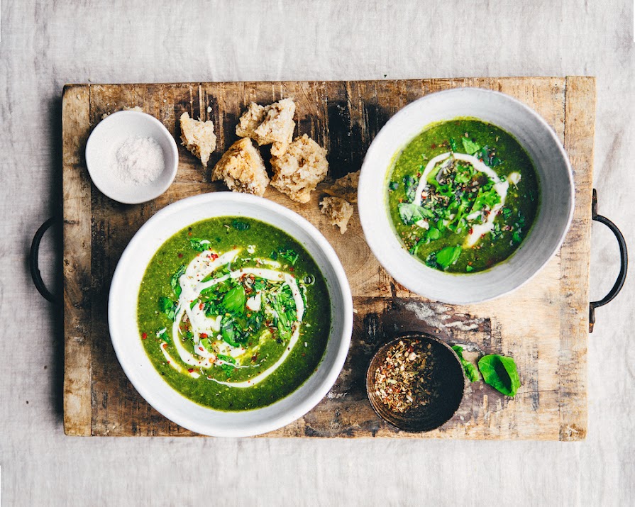 Lunchtime ideas: Green soup, with spinach, peas, quinoa and wasabi