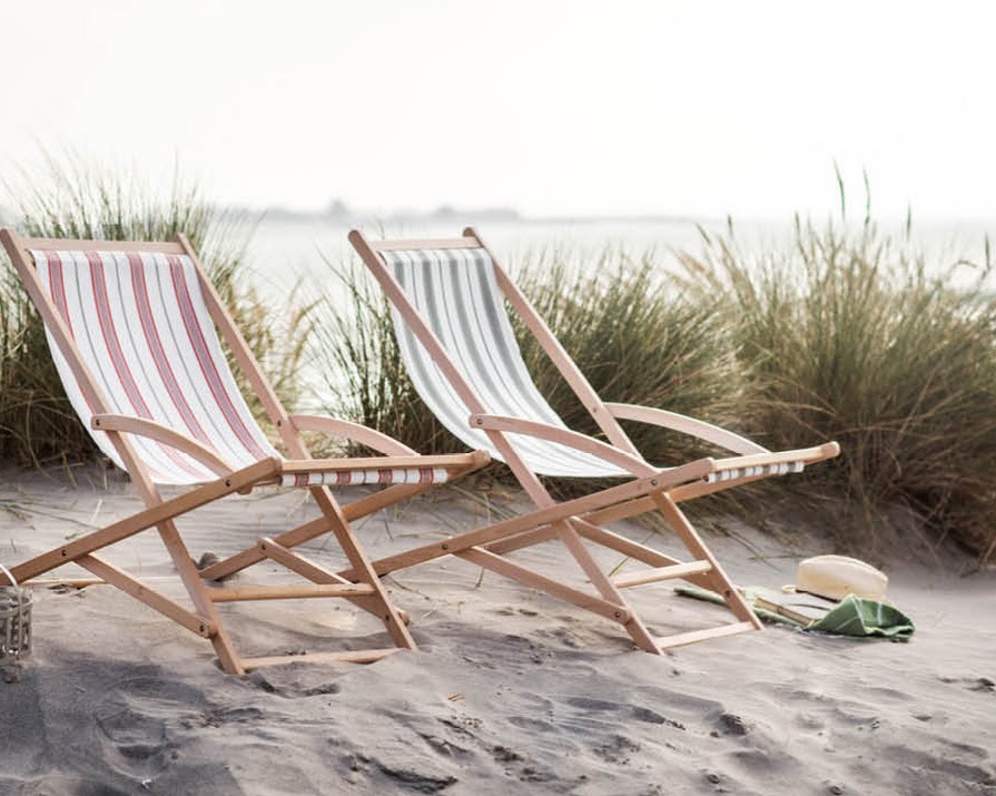 5 deckchairs to lounge about the garden in