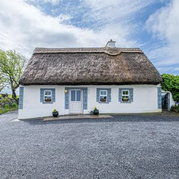 This deceptively spacious thatched cottage in Co Galway is on the market for €480,000