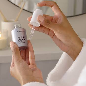 Neutrogena® Retinol Boost