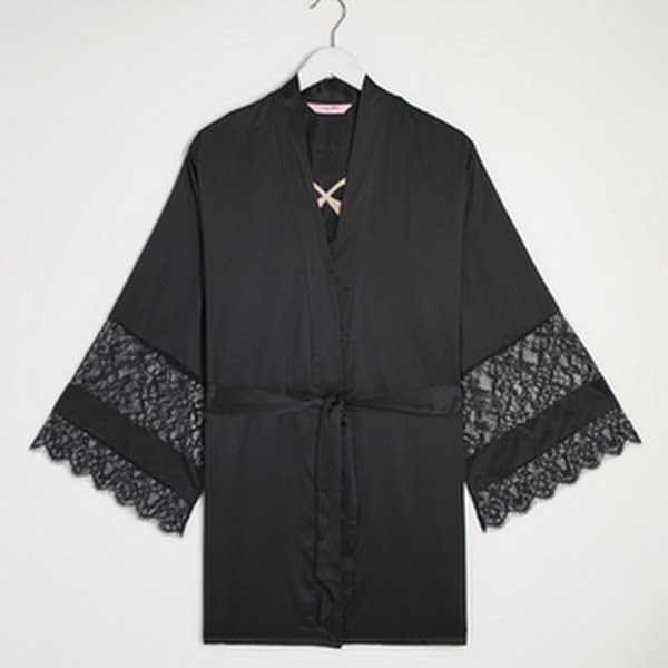 Hunkemoller Satin & Lace Bow Kimono €48.50, Oxendales