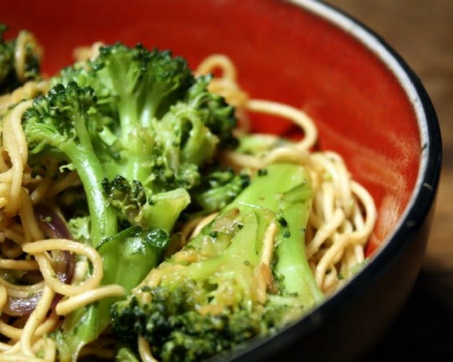 WTF’s For Dinner: 10-Minute Broccoli And Cashew Noodles