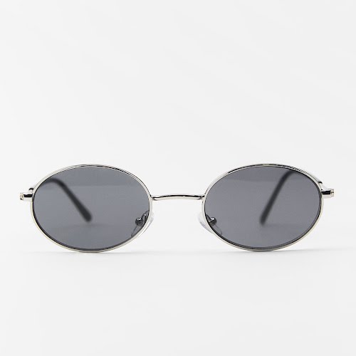 Oval Sunglasses, €19.95, Zara