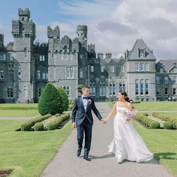 Real Weddings: Emma and Gavin’s picturesque castle wedding in Co Mayo