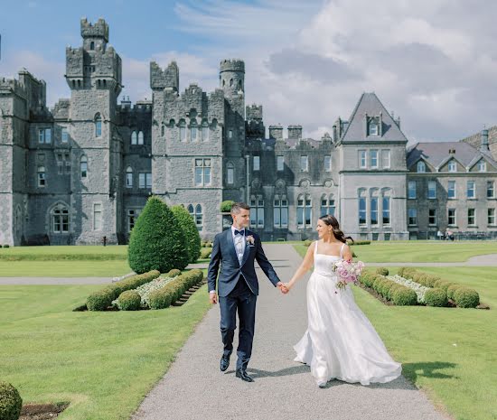 Real Weddings: Emma and Gavin’s picturesque castle wedding in Co Mayo