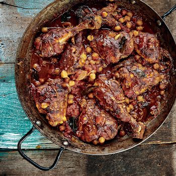 Try out this simple spicy chicken and chickpea curry bake tonight