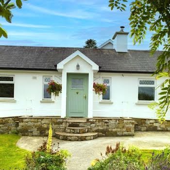 This cosy Kilkenny cottage is on the market for €260,000